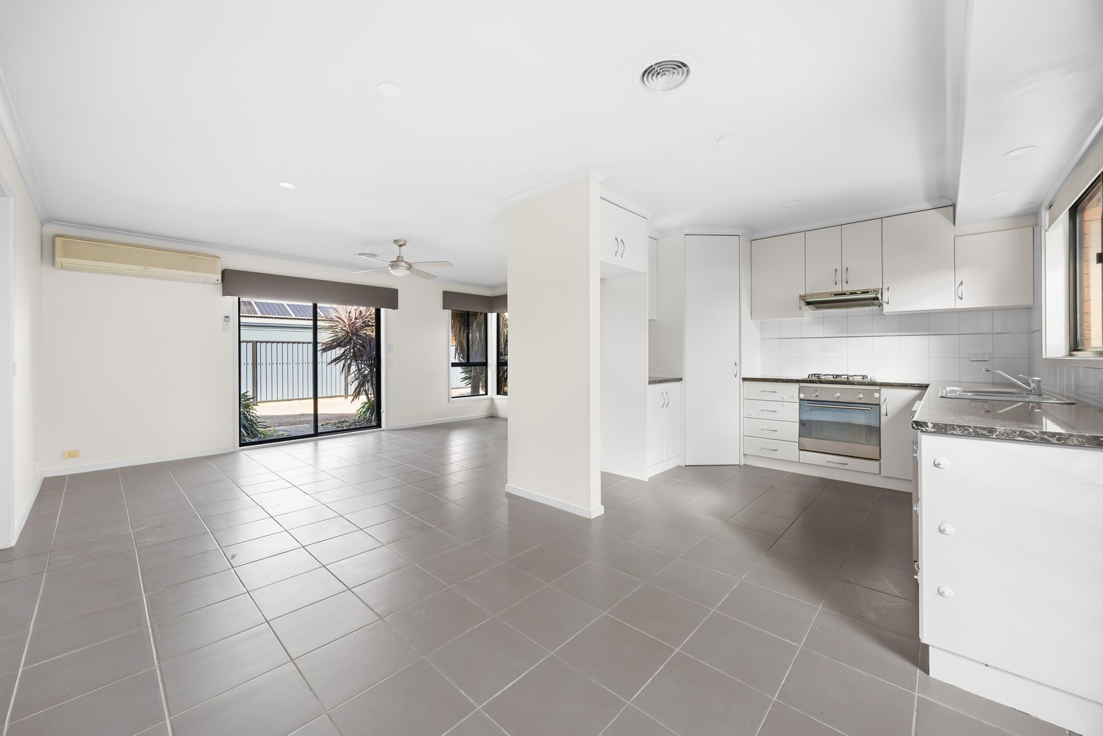 Gallery: 125 Jasmine Drive