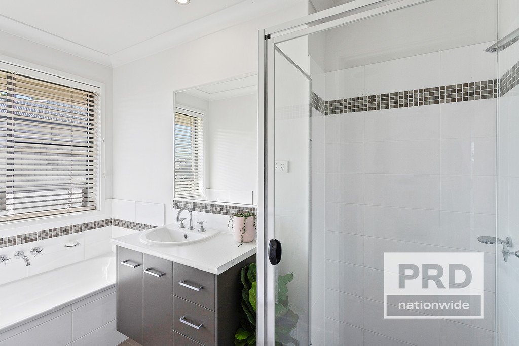 1/25 John O'Neill Circuit GOONELLABAH 11