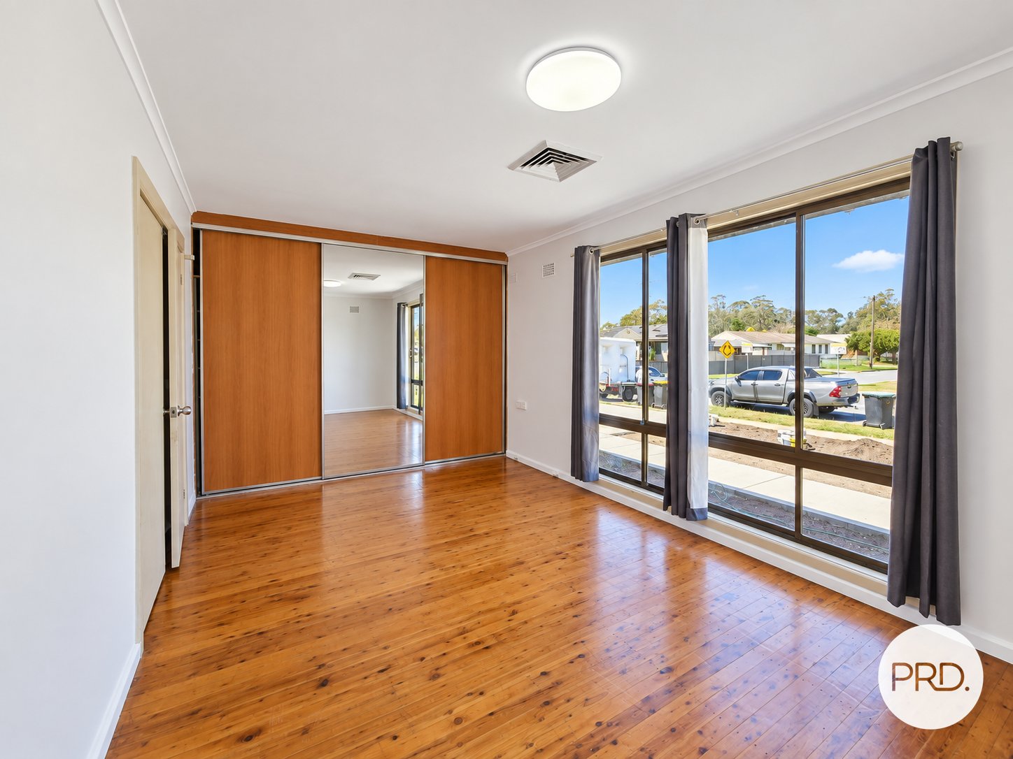 125 Maxwell Avenue, Sadleir NSW 2168  SADLEIR 3