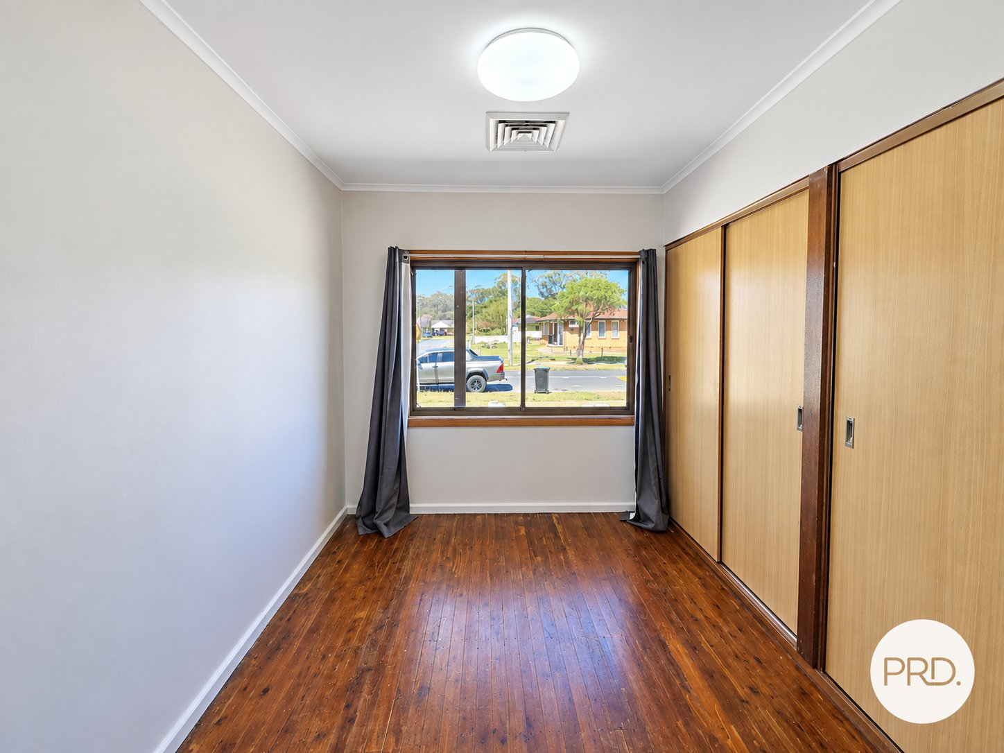 125 Maxwell Avenue, Sadleir NSW 2168  SADLEIR 4