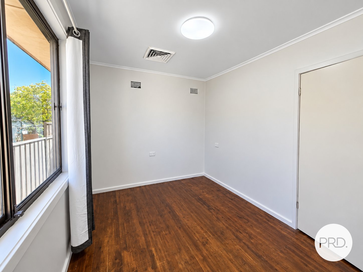125 Maxwell Avenue, Sadleir NSW 2168  SADLEIR 5