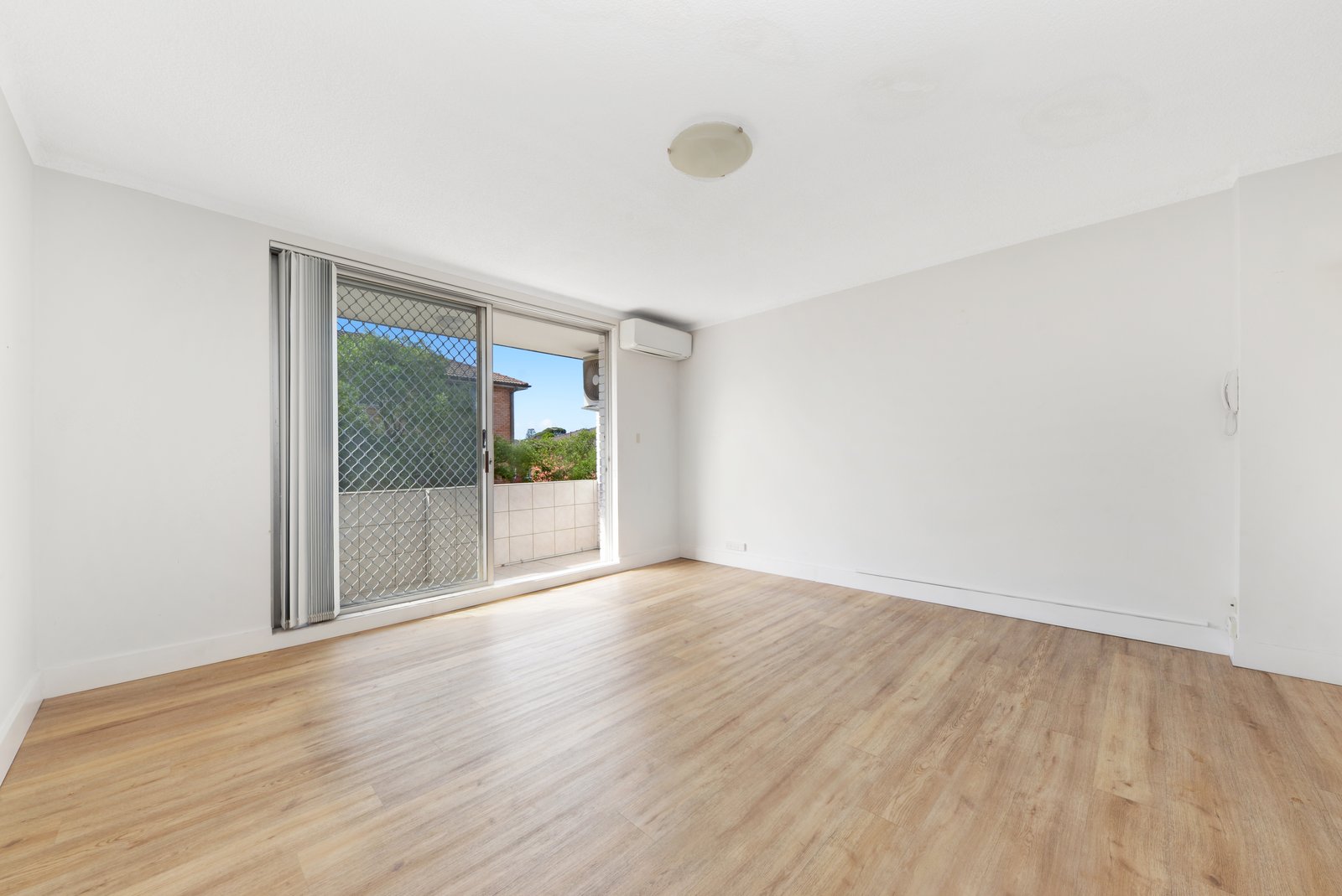 12/5 Nilson Ave  HILLSDALE 1