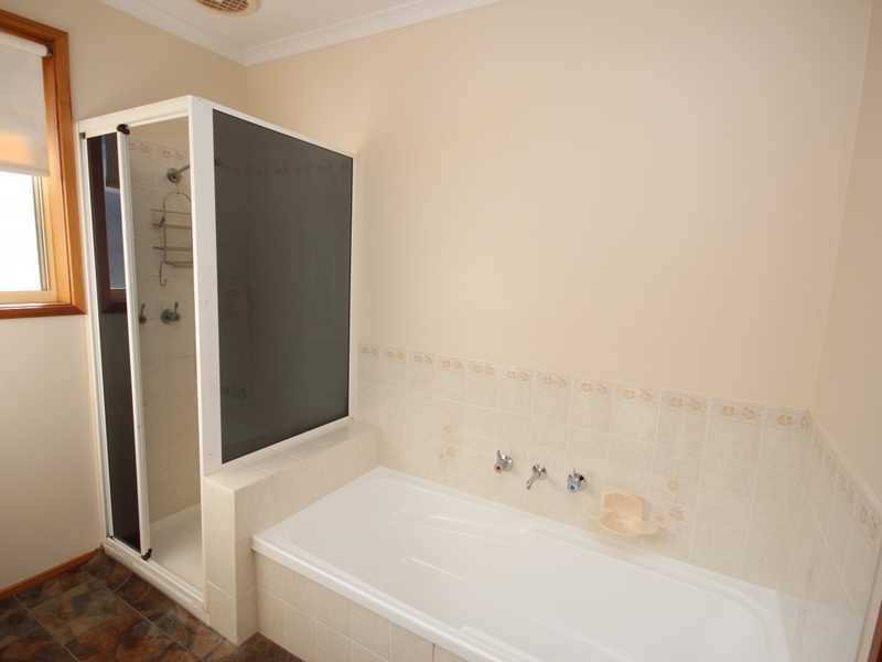 1/25 Opal Drive BLACKMANS BAY 7