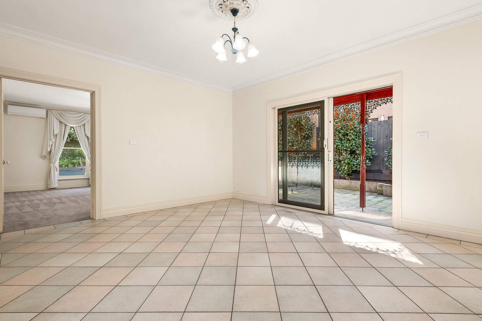 Real Estate and Property in 1/25 Park Road, Glen Iris, VIC