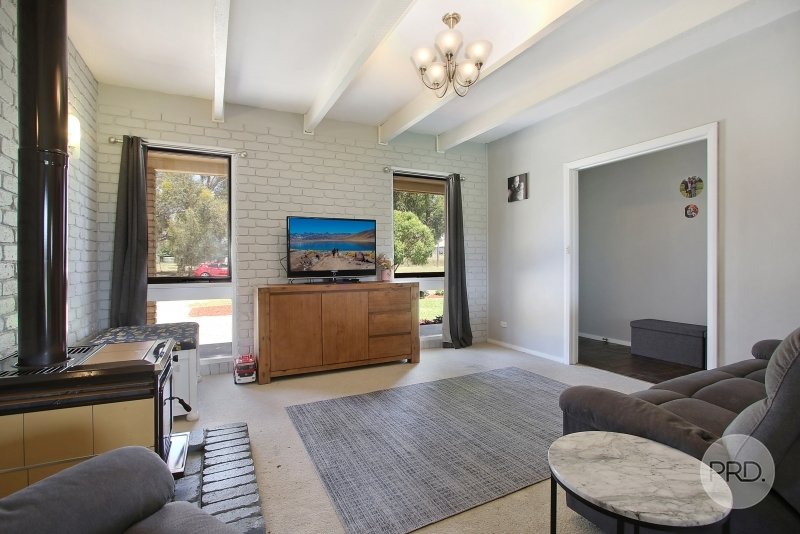 125 Pell Street HOWLONG 3