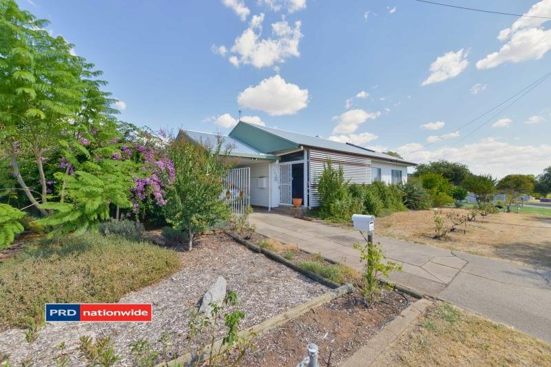 125 Petra Avenue TAMWORTH 1