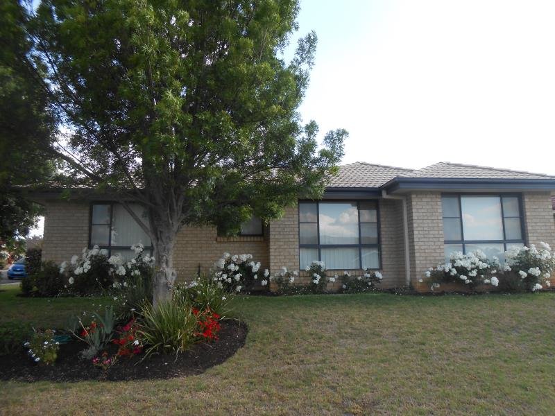 1/25 Warrah Drive TAMWORTH 9