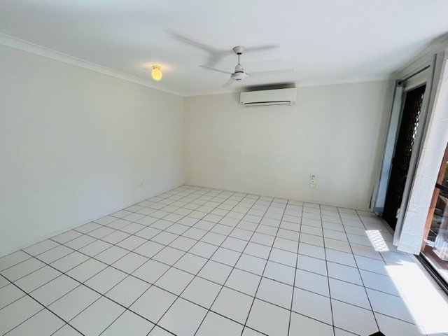 1/25 Wildwood Court SURFERS PARADISE 9