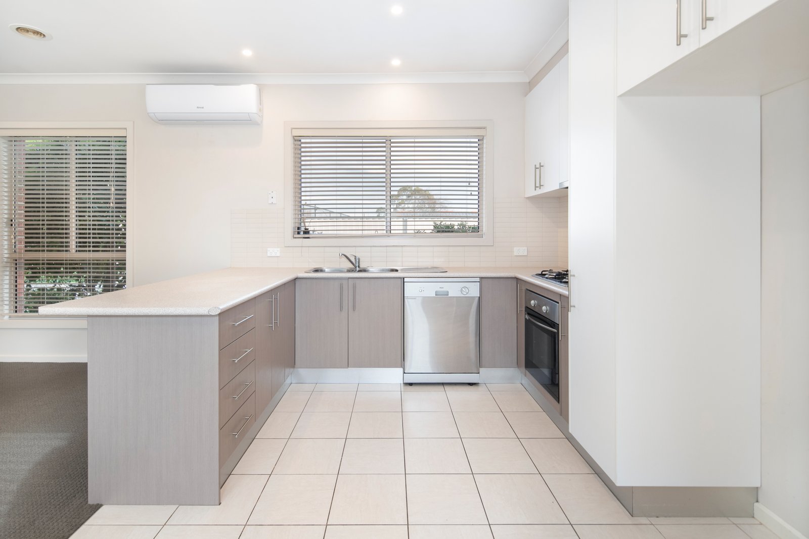 1/250 Albert Street SEBASTOPOL 3
