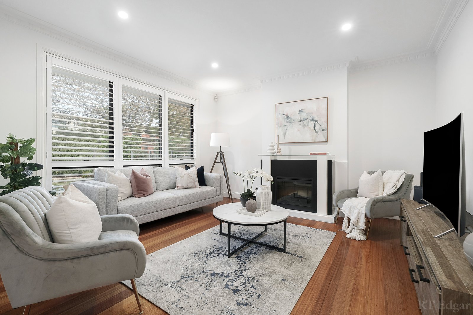 Real Estate and Property in 1/251 Elgar Road, Surrey Hills, VIC
