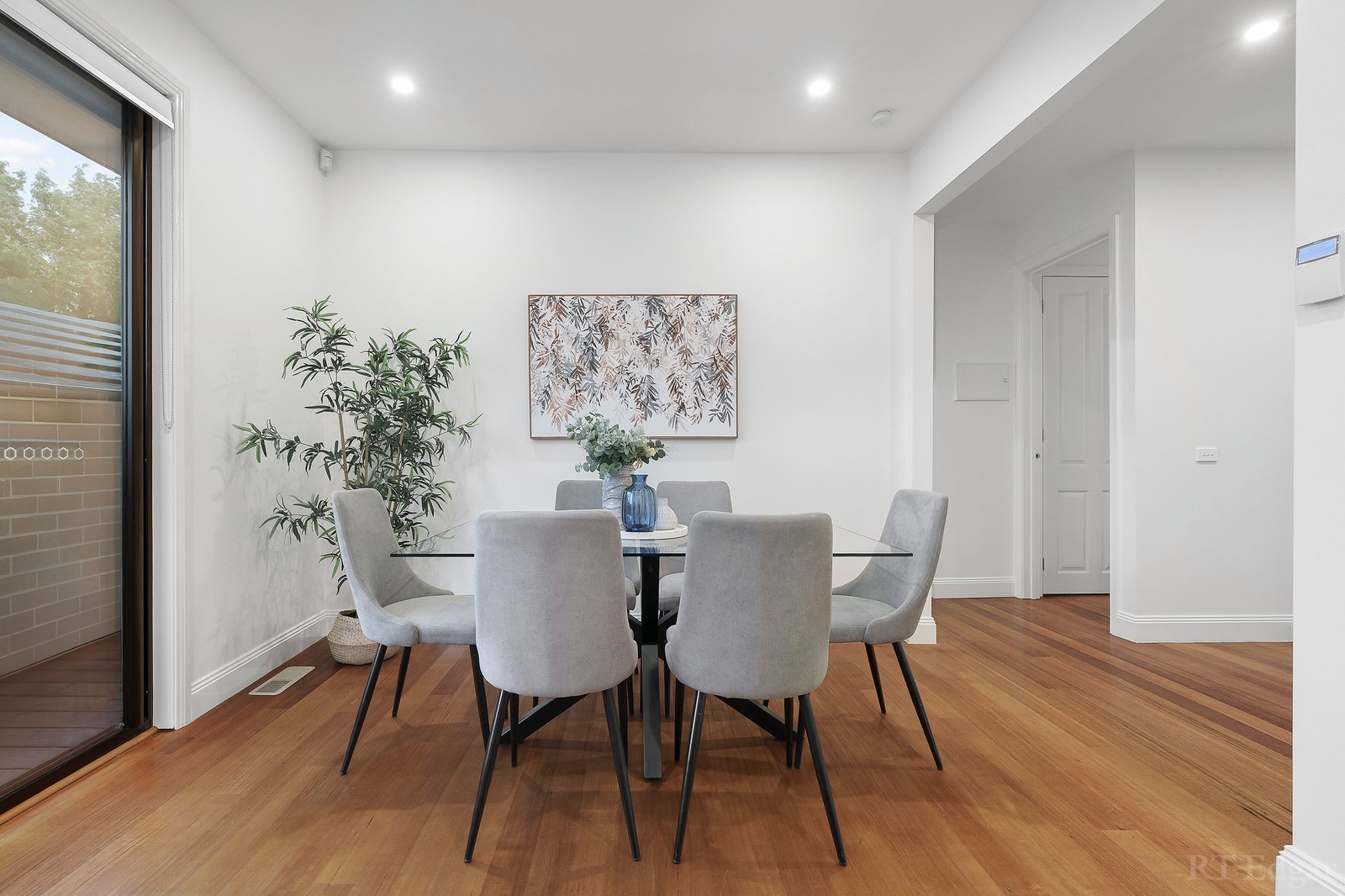 Real Estate and Property in 1/251 Elgar Road, Surrey Hills, VIC