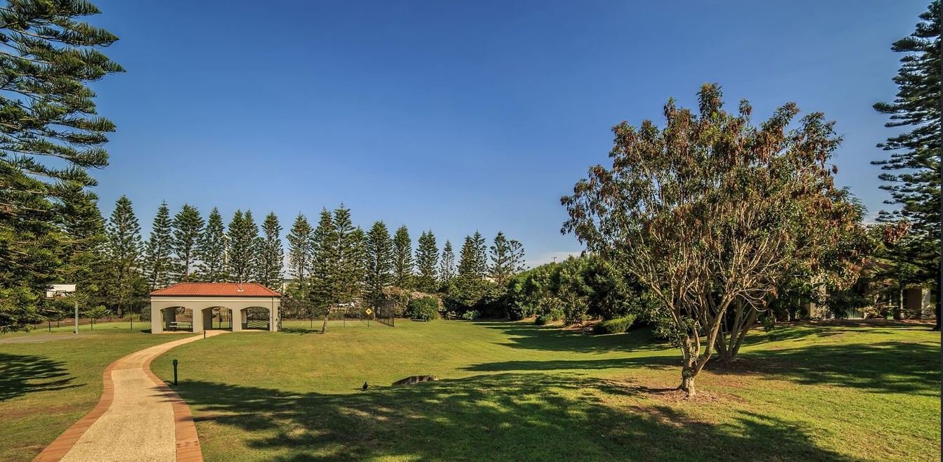 125/19 Santa Barbara Road HOPE ISLAND 12