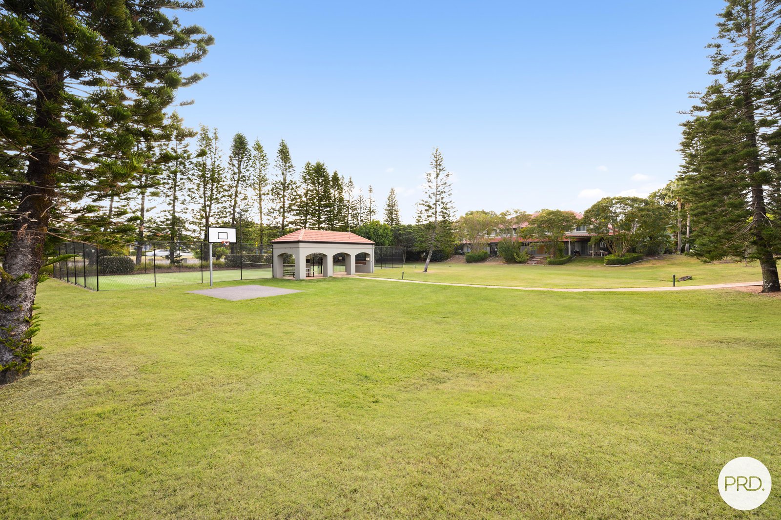 125/19 Santa Barbara Road HOPE ISLAND 16