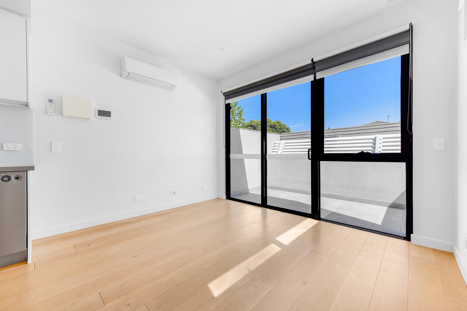 Gallery: 12/52-54 Seymour Grove
