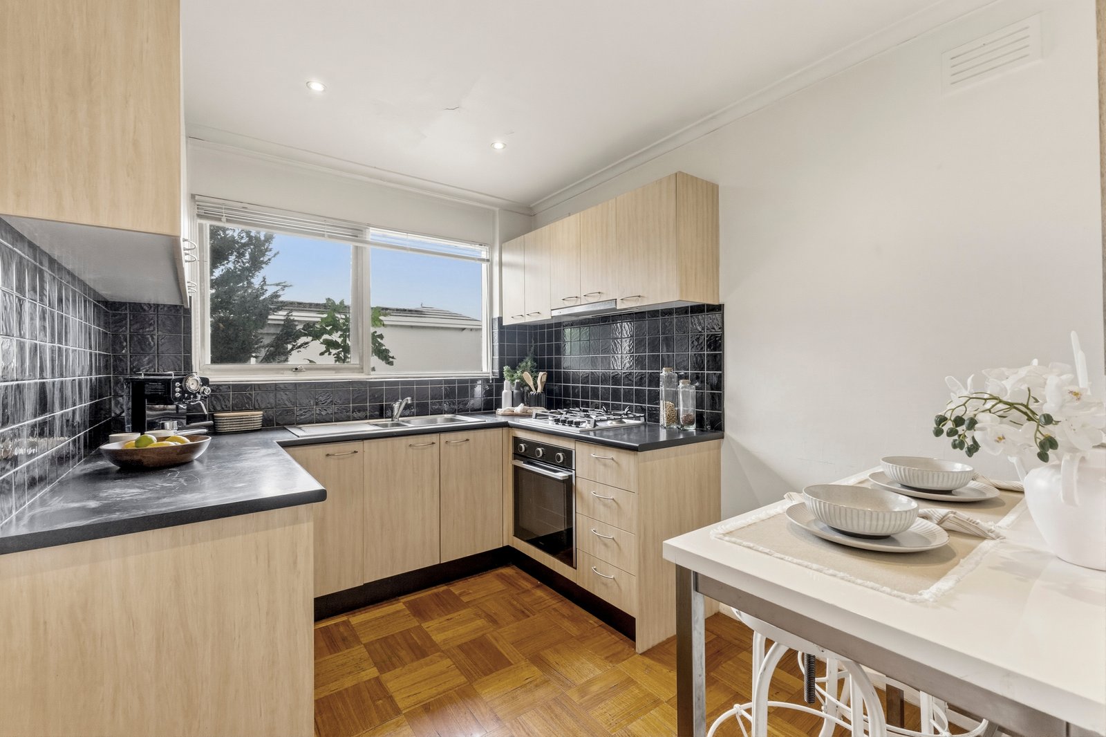 Gallery: 12/539 Glen Huntly Road