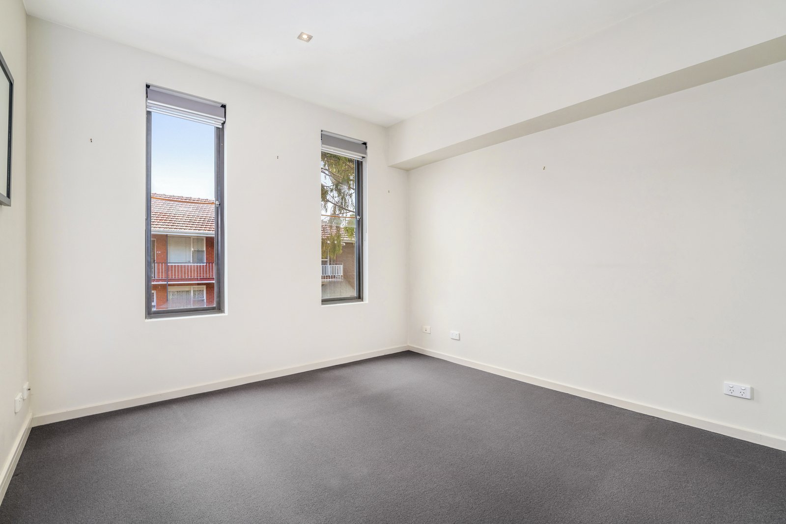 12/561 Glenferrie Road, Hawthorn, 3122