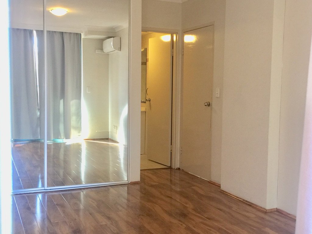 12/564 Railway Pde  HURSTVILLE 5