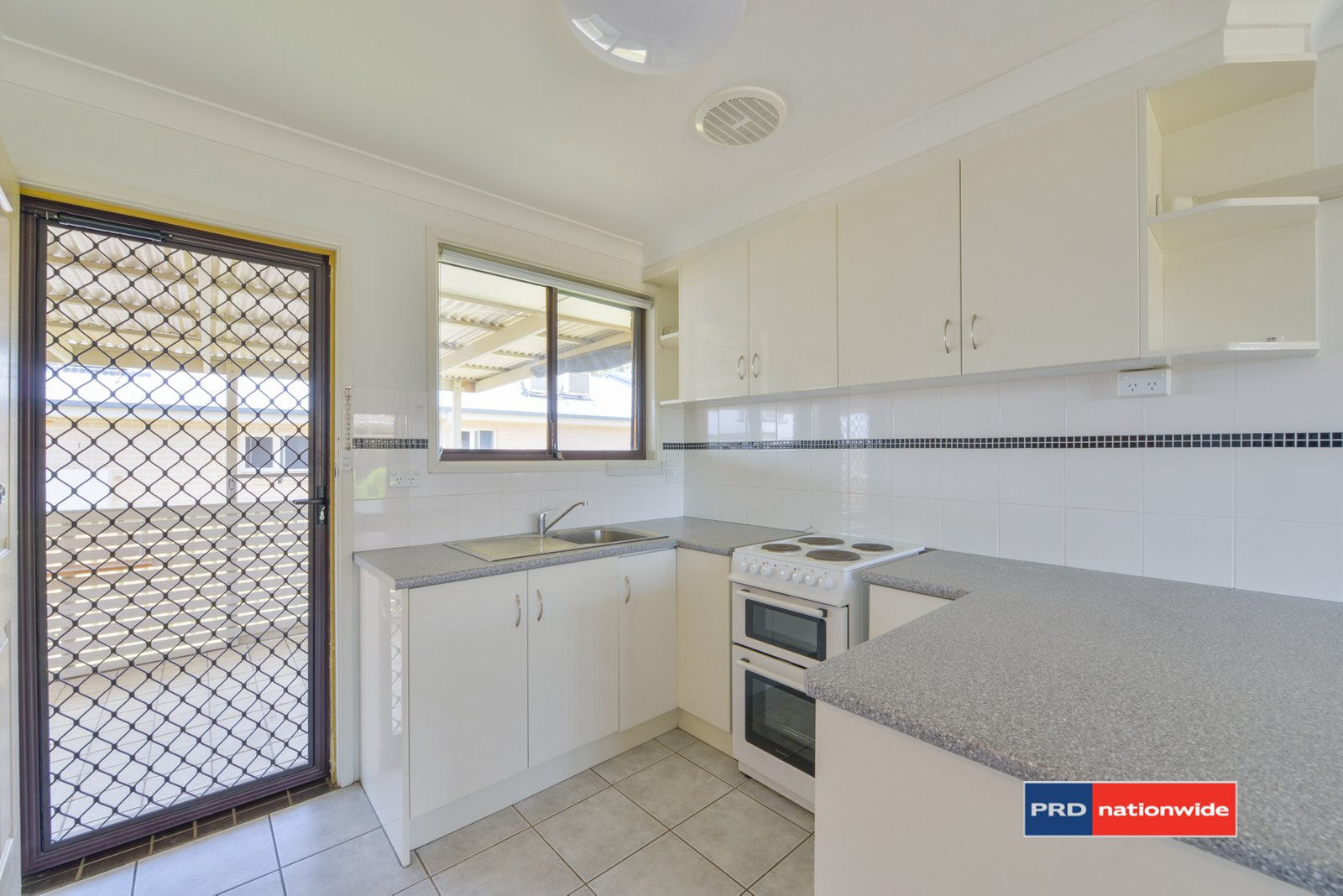 1/257 Goonoo Goonoo Road TAMWORTH 14