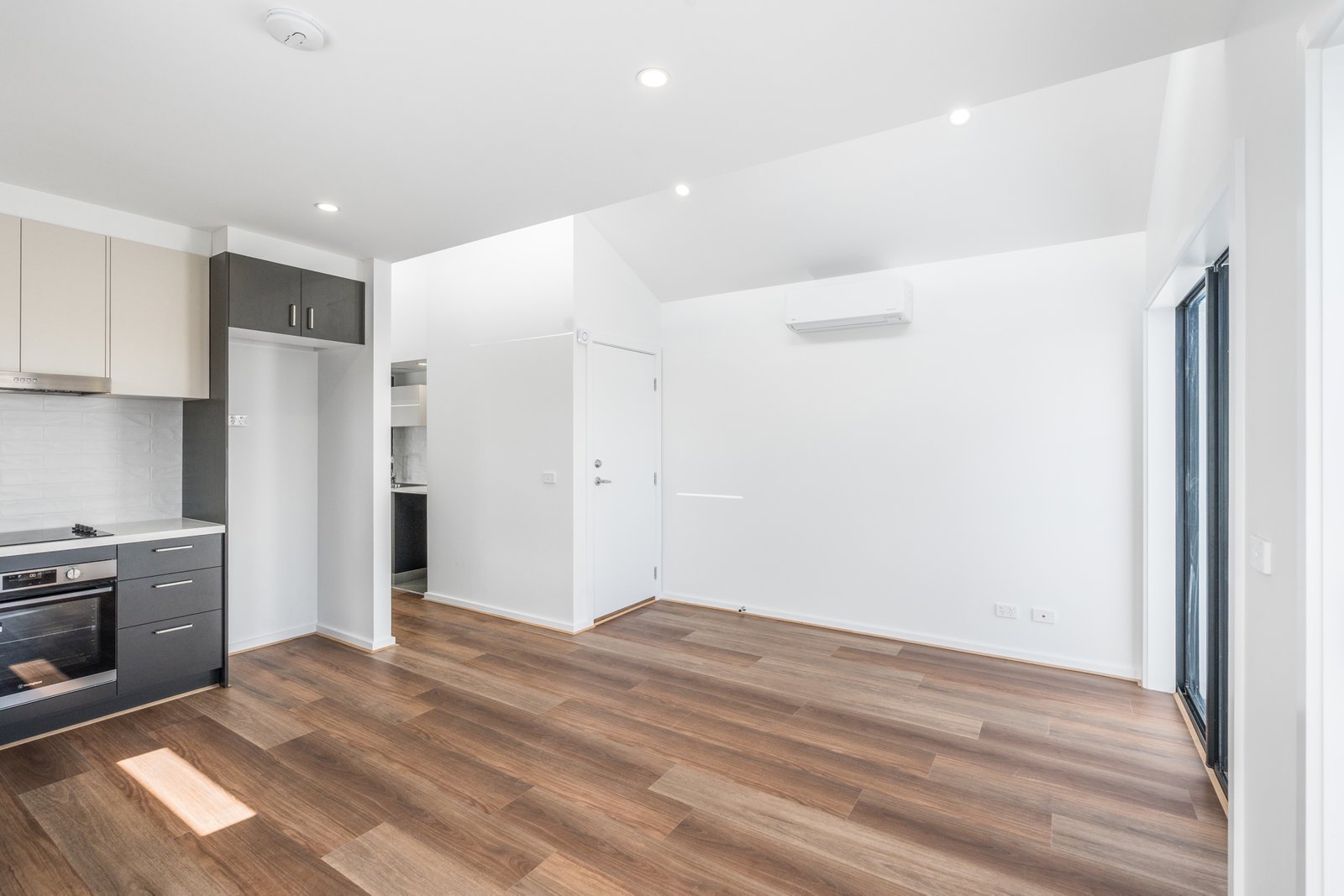 Gallery: 1&2/57 St Albans Road