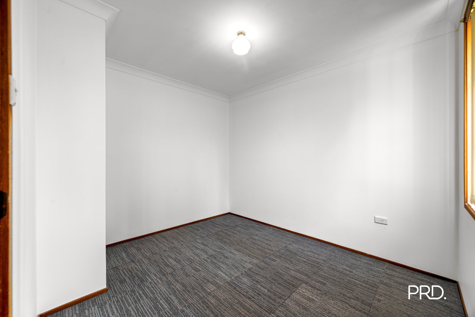 1/26-28 George Street KINGSWOOD 8