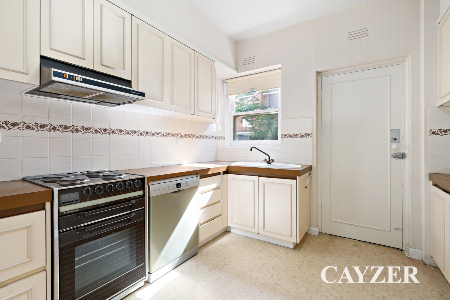 Gallery: 1/26-34 Clowes Street