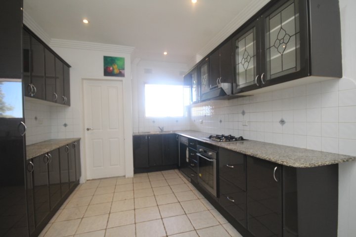 12/6-8 Fraters Avenue SANS SOUCI 2