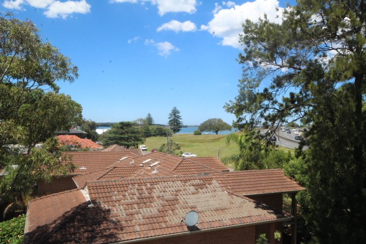 12/6-8 Fraters Avenue SANS SOUCI 8