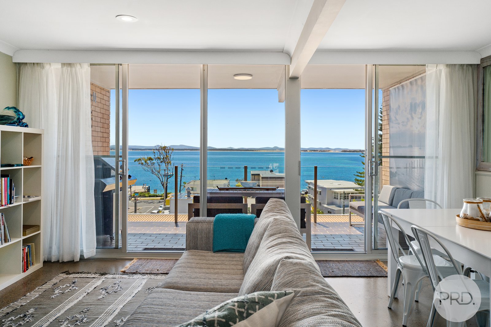 12/6-8 Tomaree Road SHOAL BAY 3