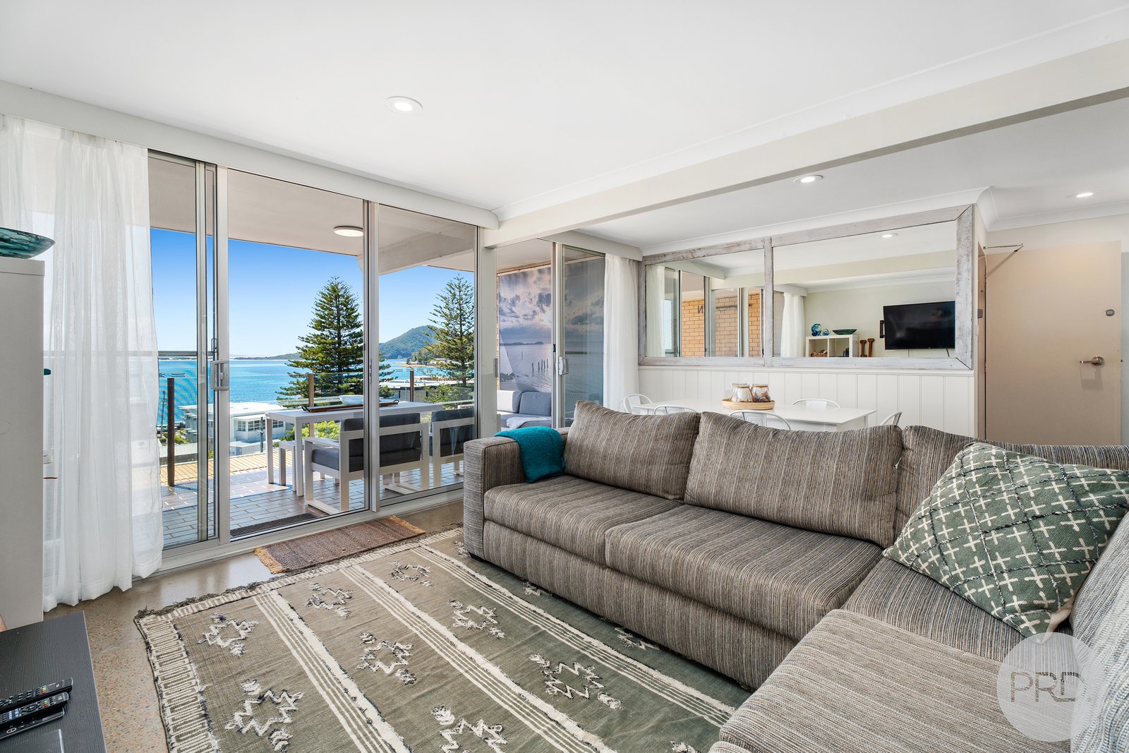 12/6-8 Tomaree Road SHOAL BAY 10