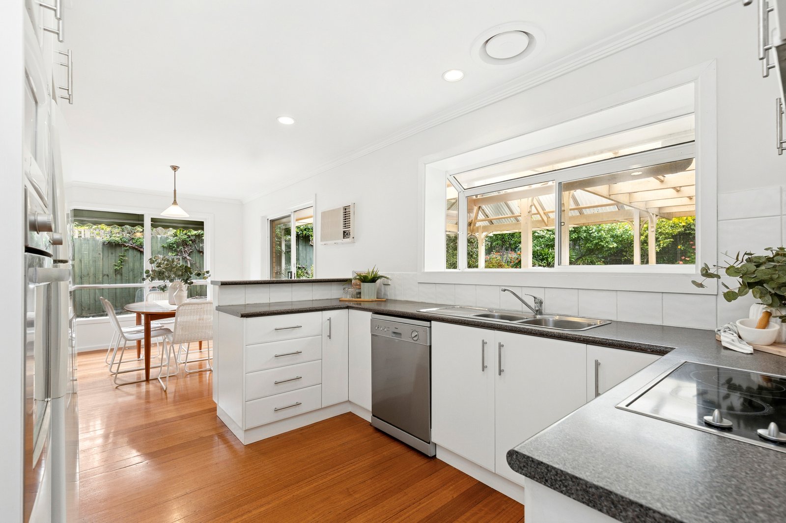 Gallery: 126 Barrabool Road