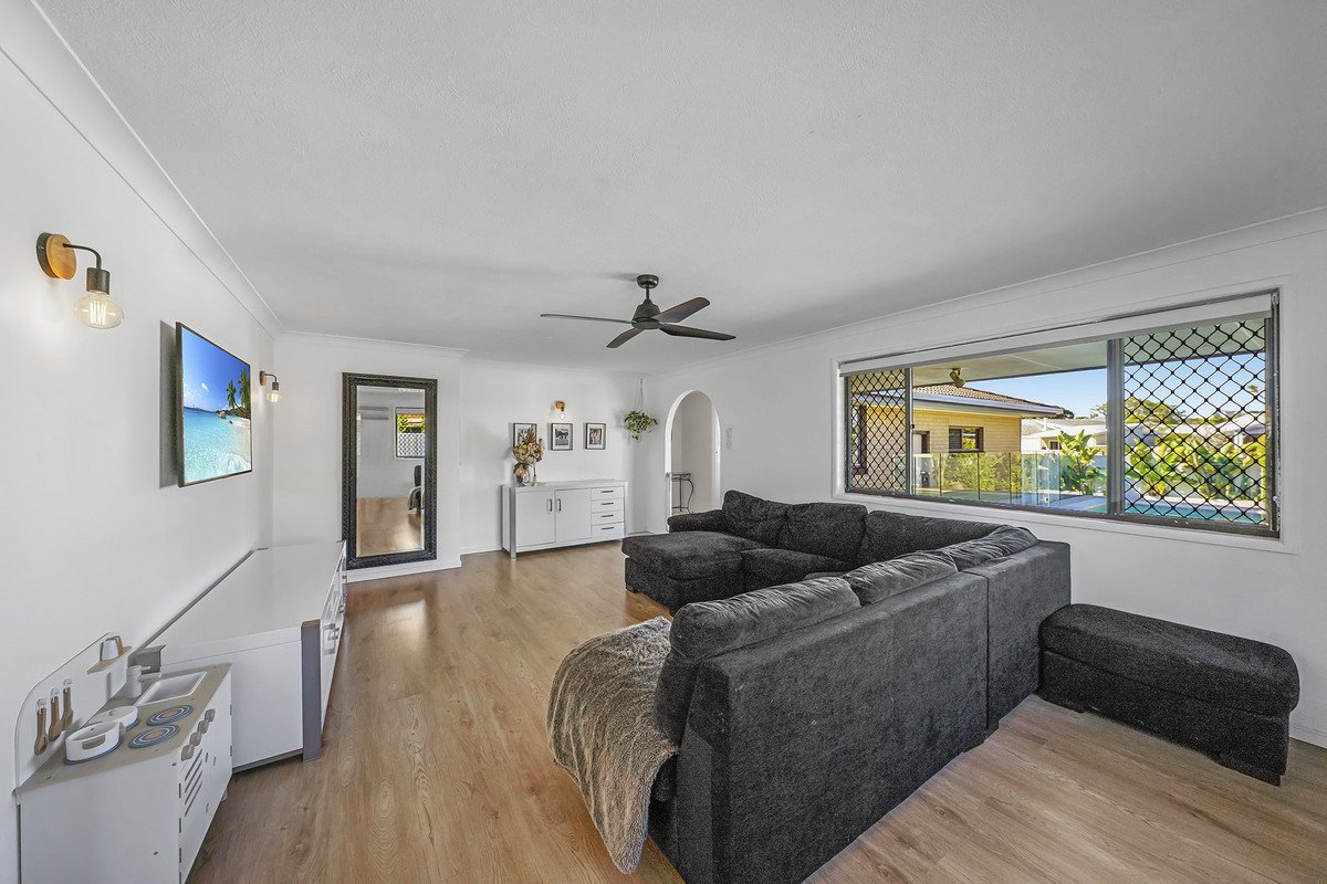 126 Burleigh Street Burleigh Waters 4