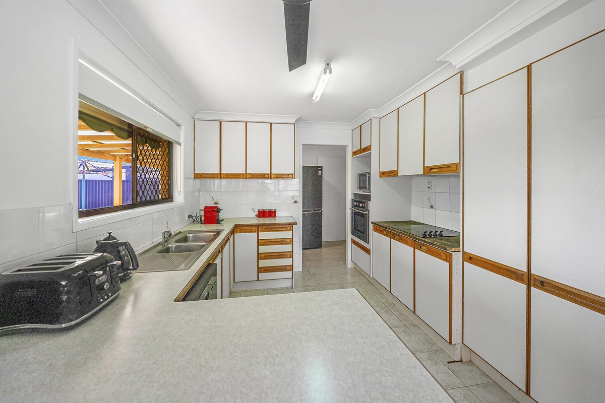 126 Burleigh Street Burleigh Waters 8