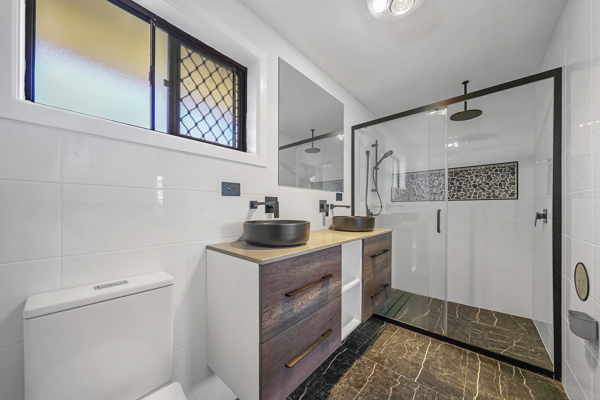 126 Burleigh Street Burleigh Waters 12