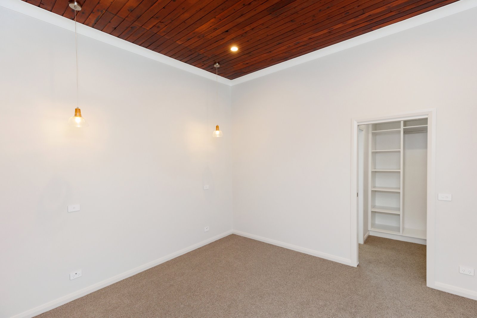 126 Capper Street TUMUT 4