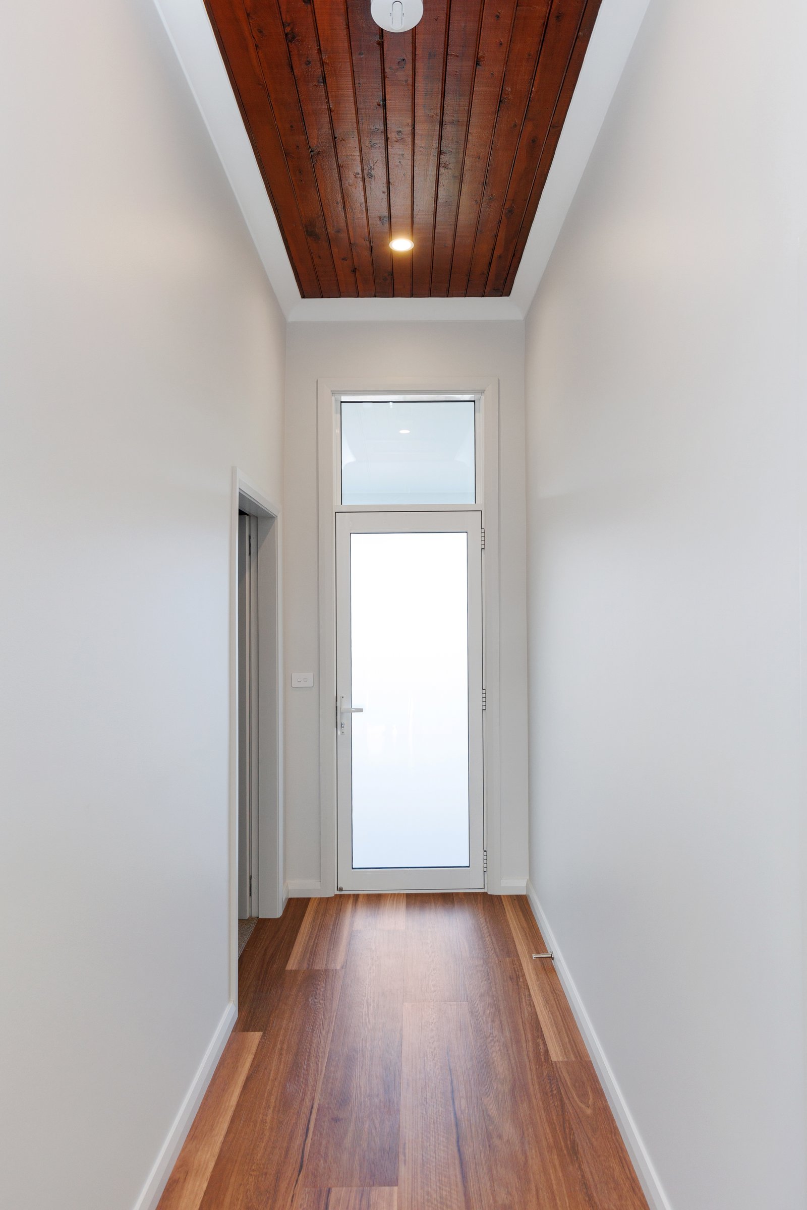 126 Capper Street TUMUT 6