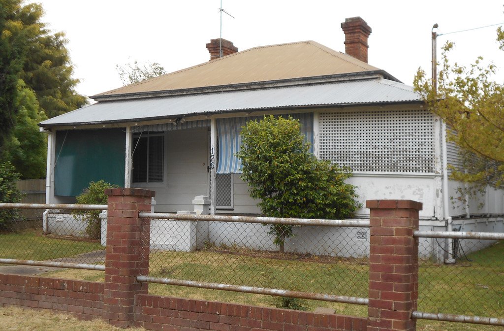 126 Capper Street TUMUT 1