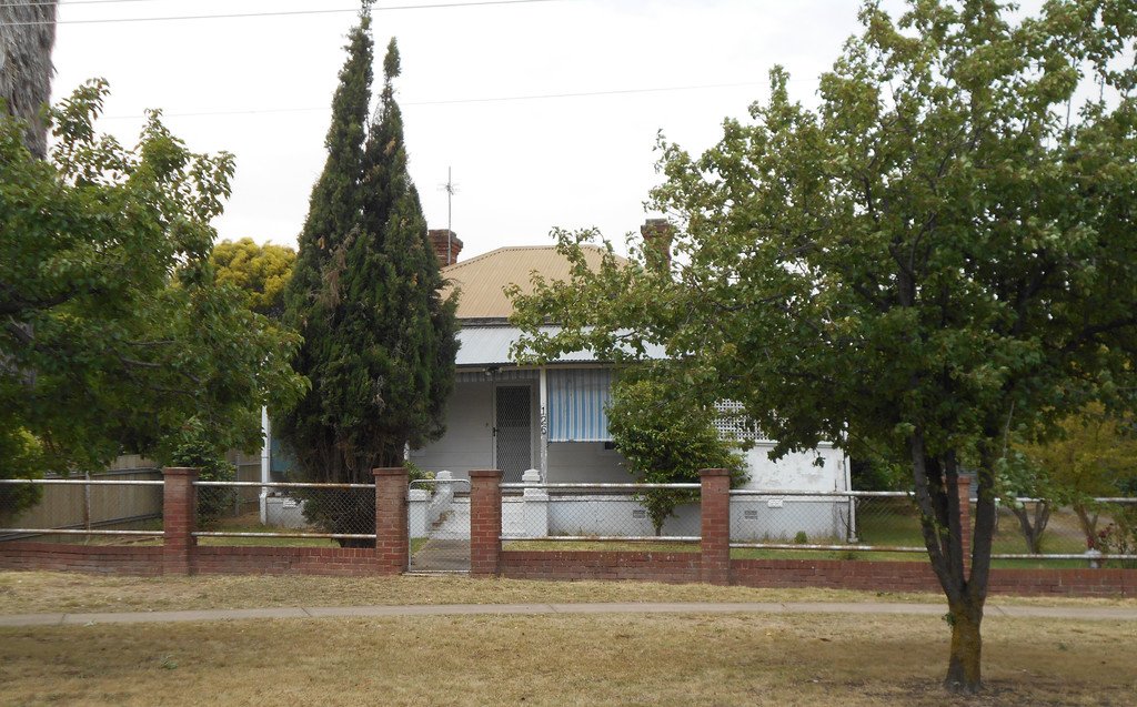 126 Capper Street TUMUT 2