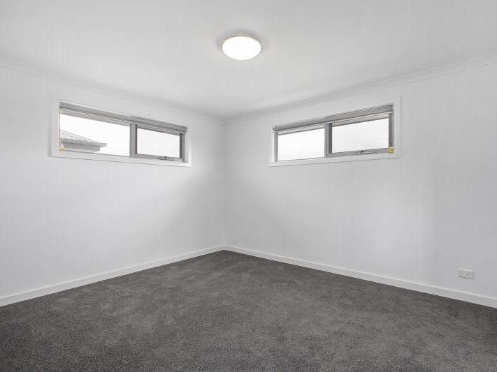 Gallery: 1/26 Castley Crescent