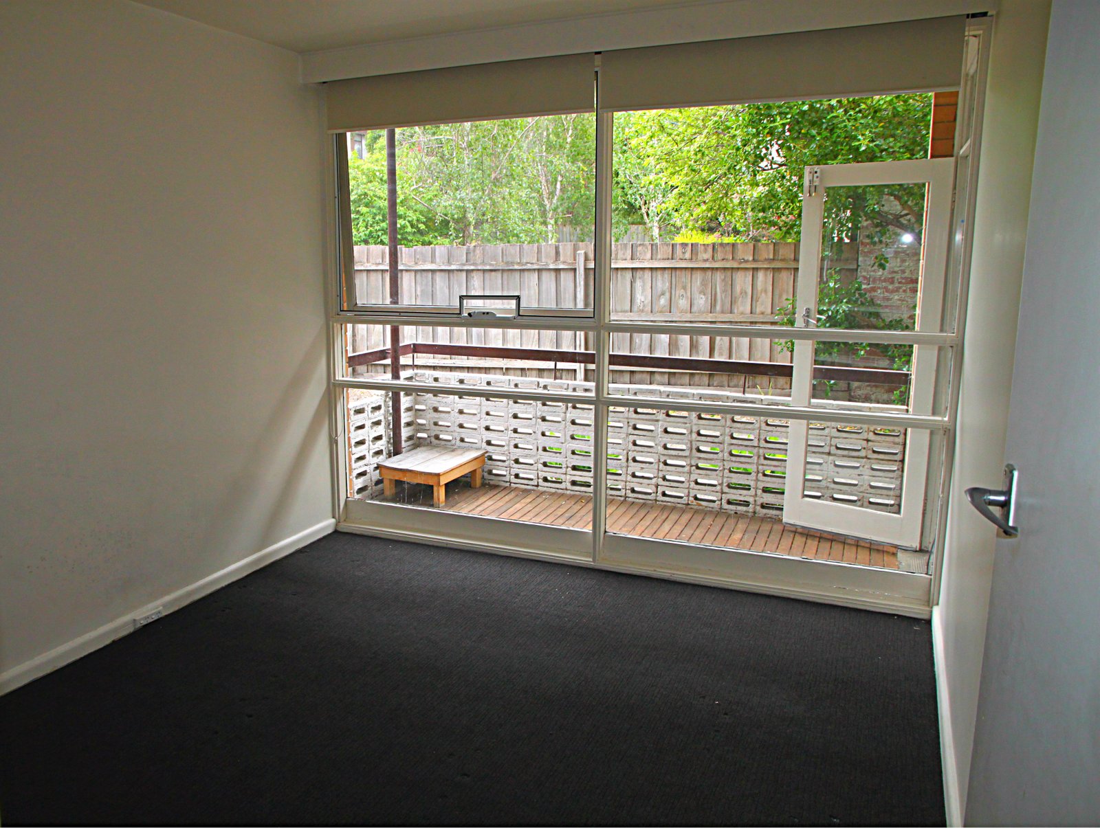 Gallery: 1/26 Charnwood Crescent