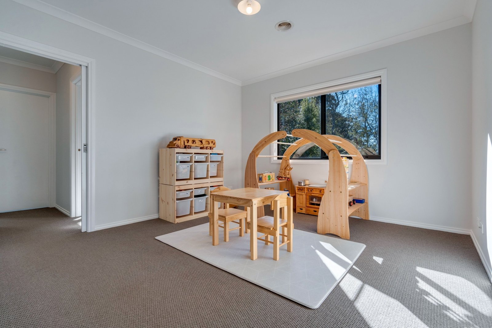 Real Estate and Property in 1/26 Goldies Lane, Woodend, VIC