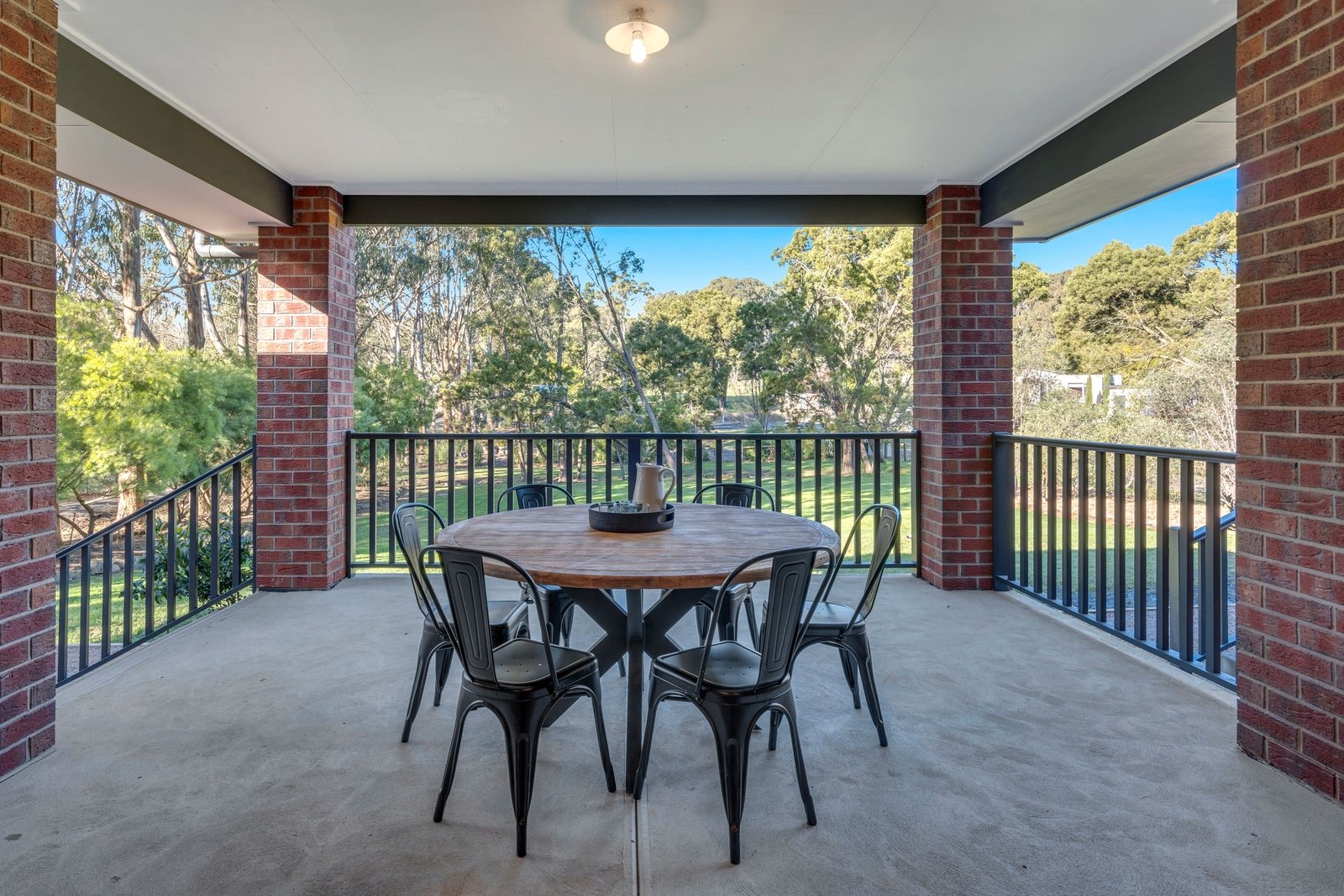 Real Estate and Property in 1/26 Goldies Lane, Woodend, VIC