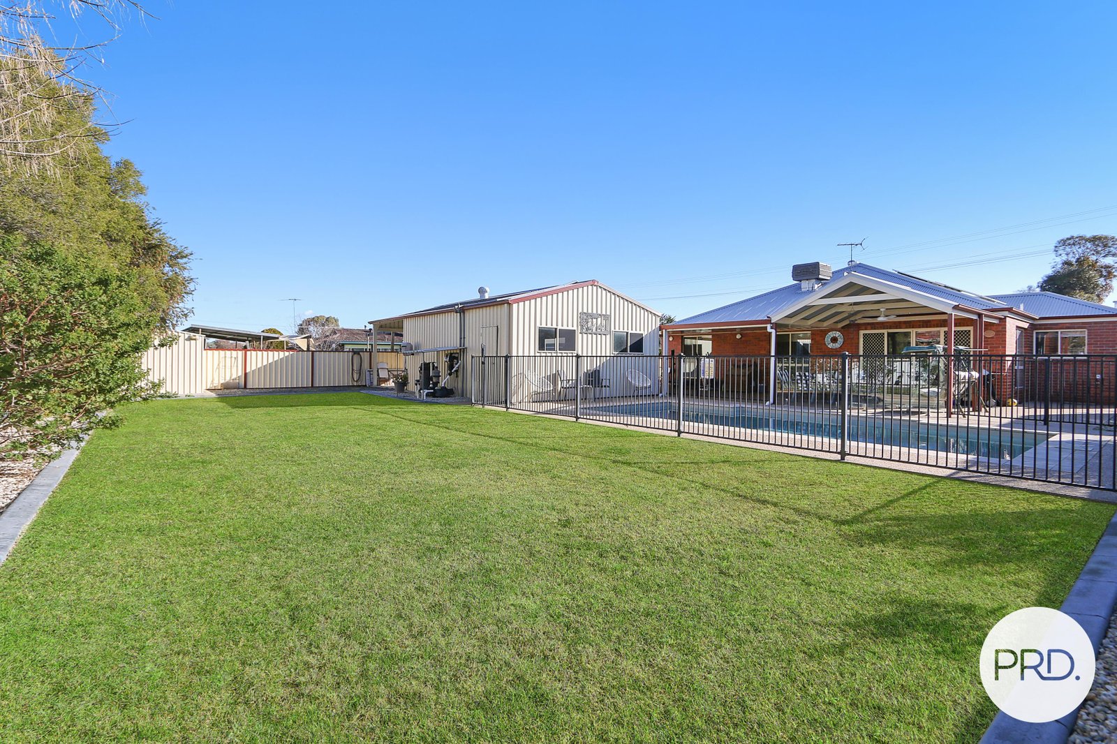 126 High Street HOWLONG 22