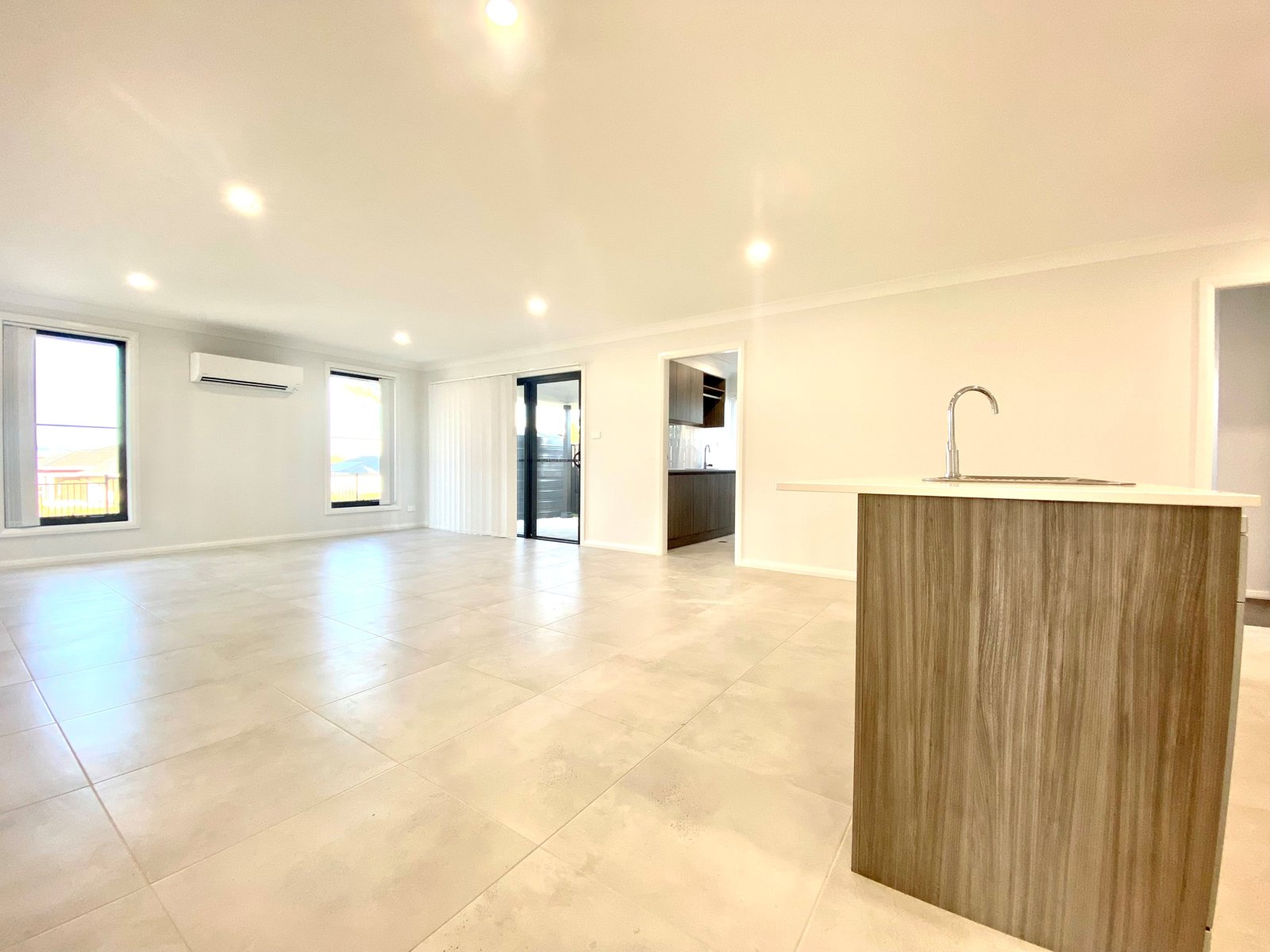 1/26 Mustang Close TAMWORTH 2