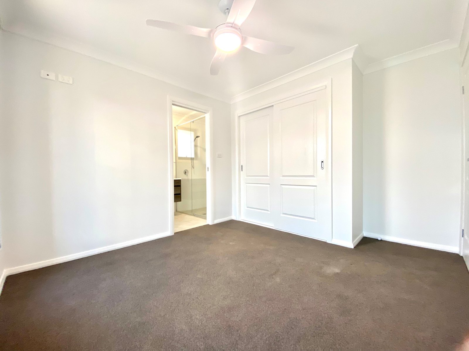 1/26 Mustang Close TAMWORTH 5