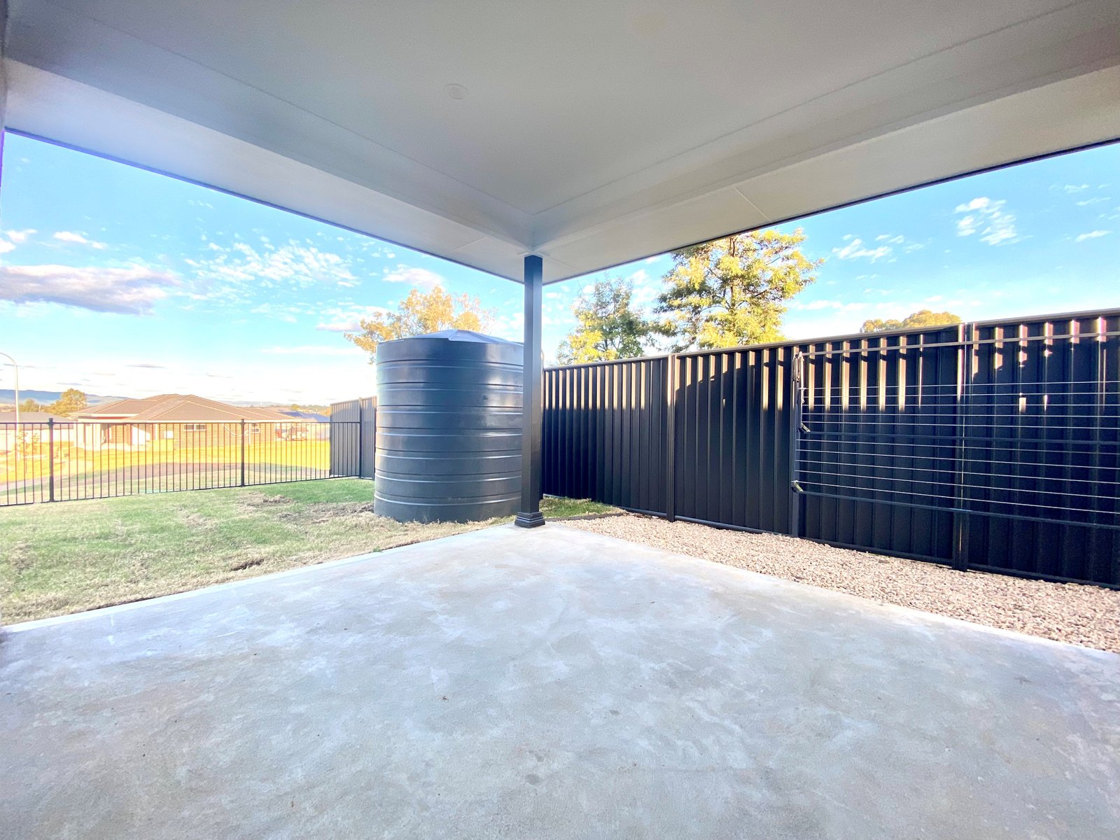 1/26 Mustang Close TAMWORTH 11