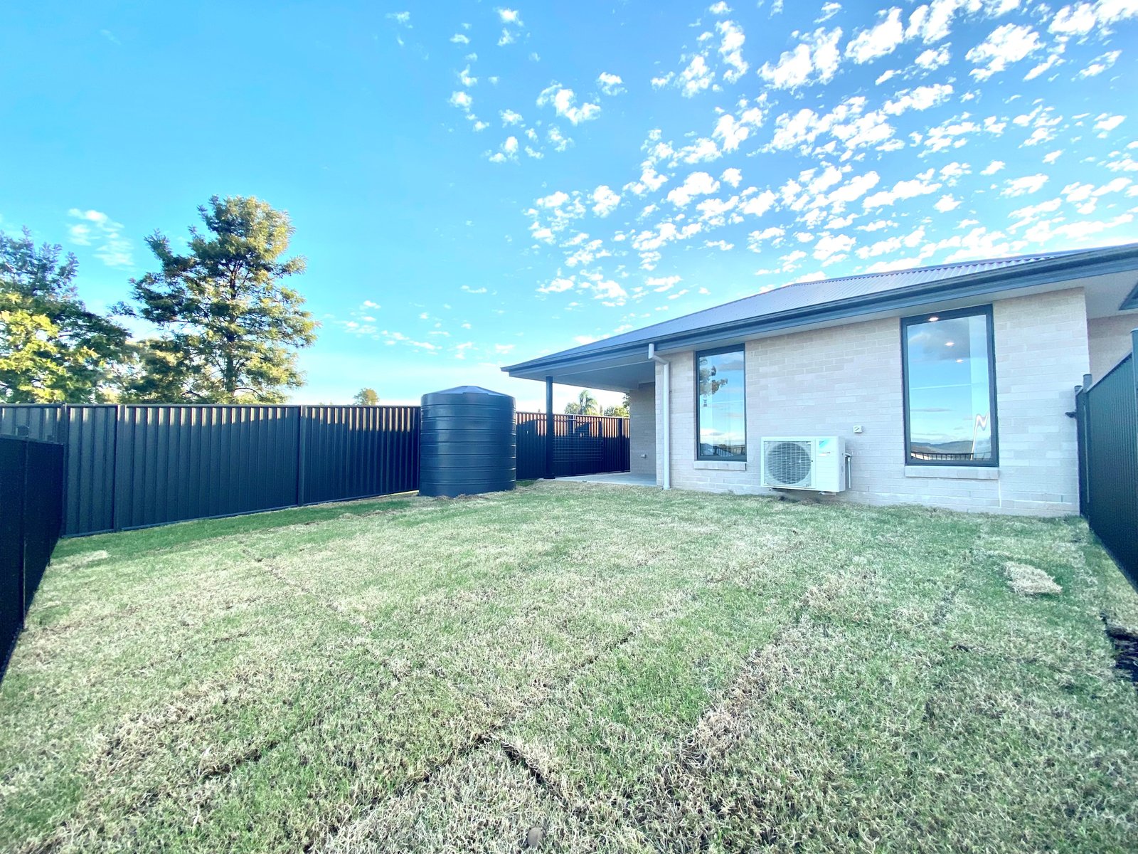 1/26 Mustang Close TAMWORTH 13