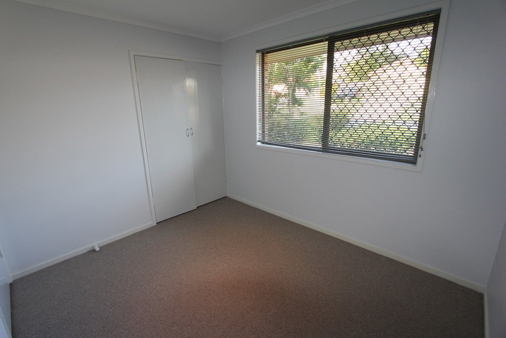 126 Parasol Street ASHMORE 8