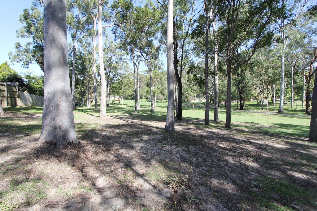 126 Parasol Street ASHMORE 17