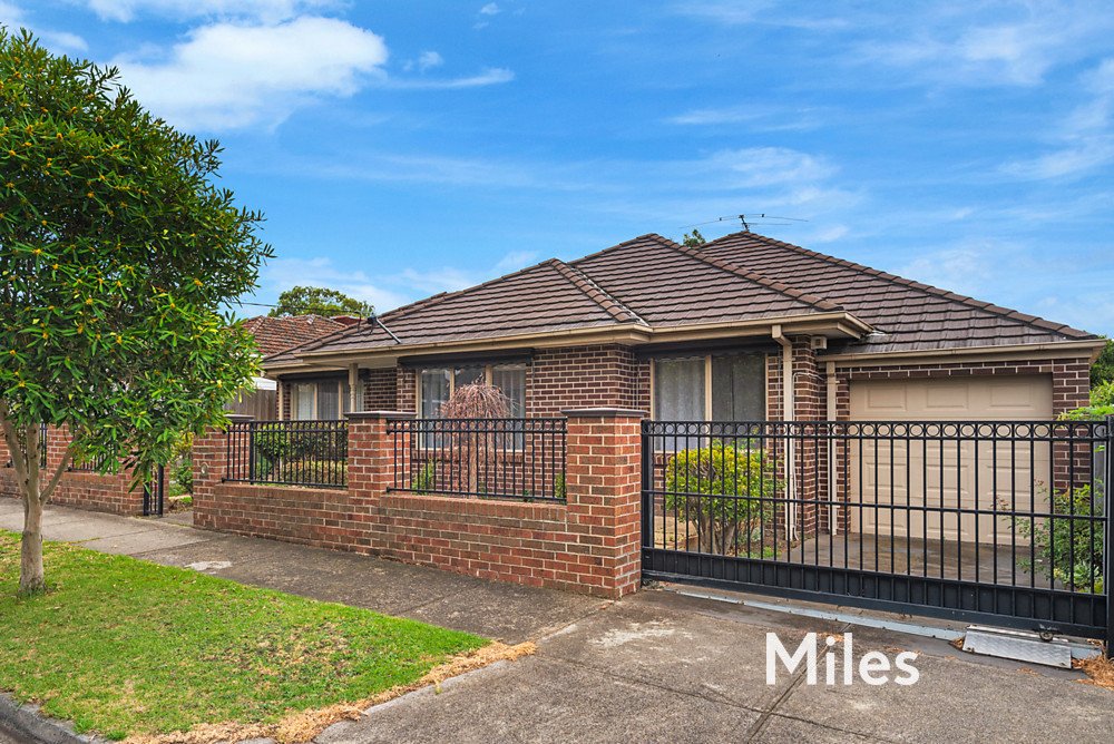 126 Perry Street, Fairfield 3 bed, 2 bath House for Lease