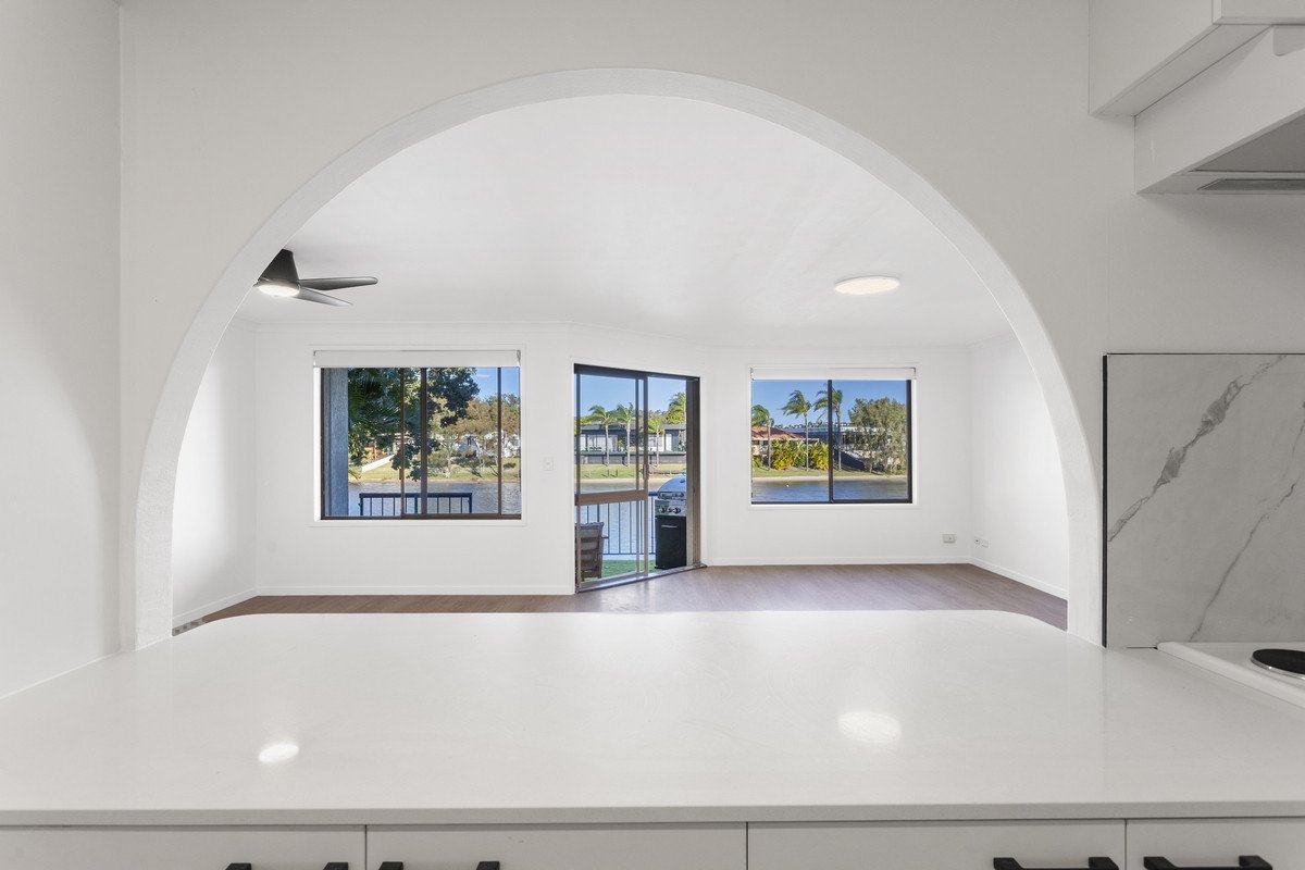 1/26 Sunbird Street Burleigh Waters 2